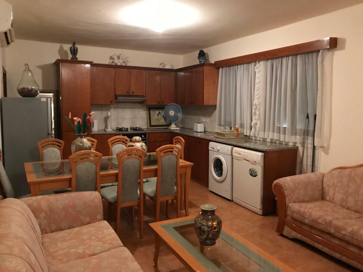 Small Sunny House Tatil Evi *