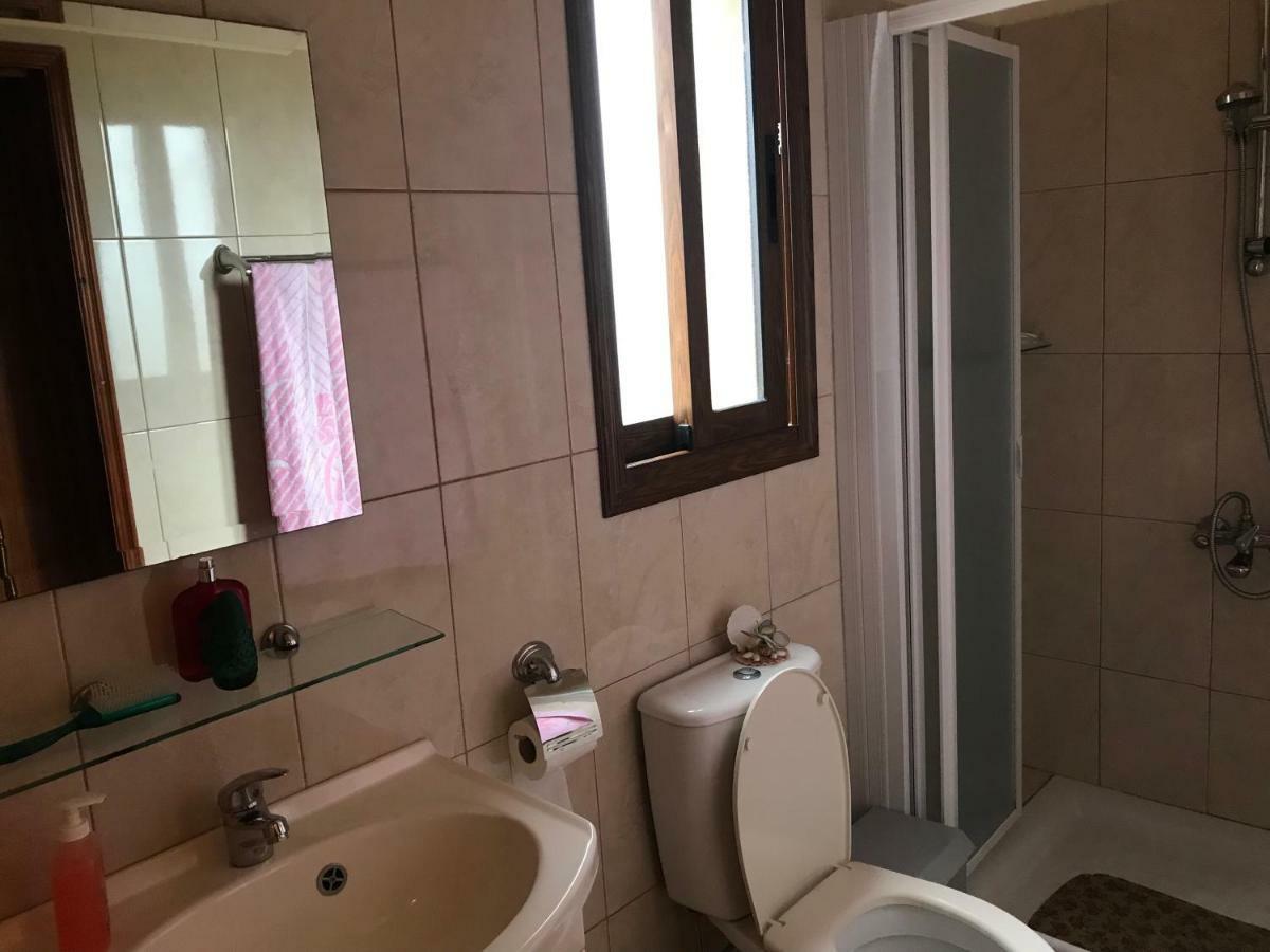 Tatil Evi Small Sunny House Pomos